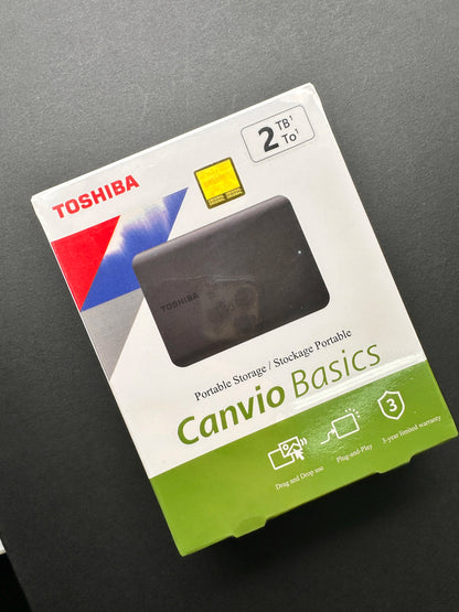 Disque dur externe 1 To (SATA) — lecture 35 Mo/s · écriture 45 Mo/s · rétention >10 ans à 25 °C · temp. op. 0–70 °C · garantie 5 ans SOURA STORE